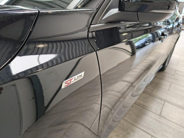 Ford FOCUS Wagon EcoBoost Hybrid 155 pk ST-Line | Winterpack | AGR | Adapt. cruise | El. a. klep | Matrix LED | Groot scherm | 4 seiz. banden
