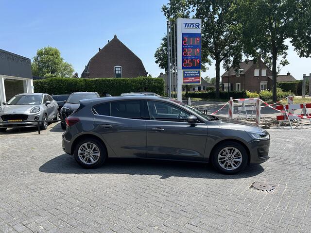 Ford FOCUS 1.0 EcoBoost Hybrid Titanium
