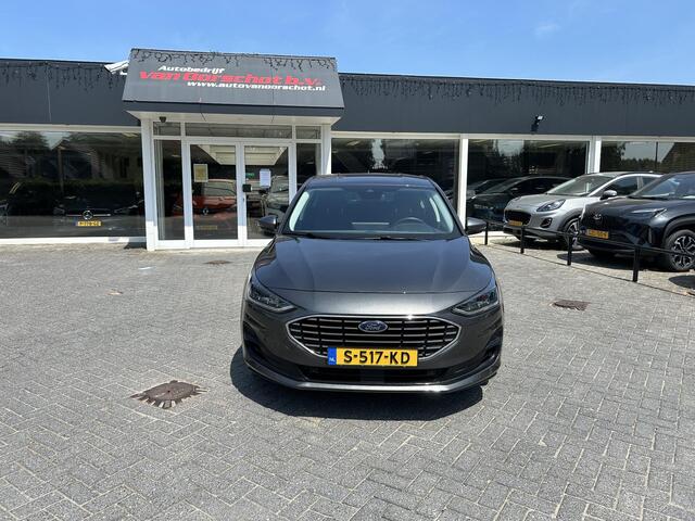 Ford FOCUS 1.0 EcoBoost Hybrid Titanium