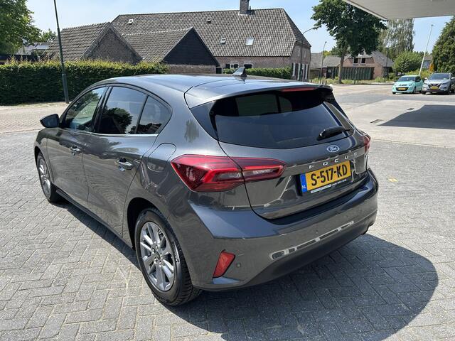 Ford FOCUS 1.0 EcoBoost Hybrid Titanium