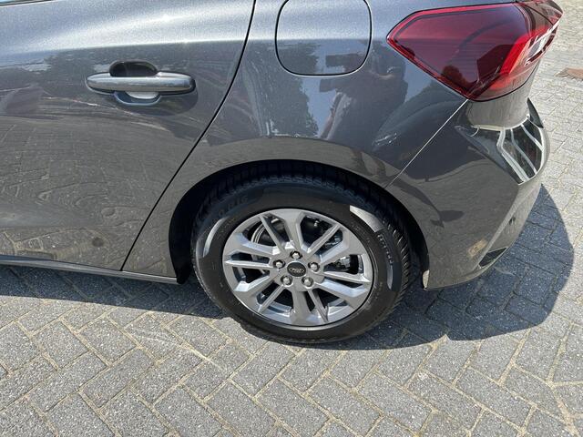 Ford FOCUS 1.0 EcoBoost Hybrid Titanium