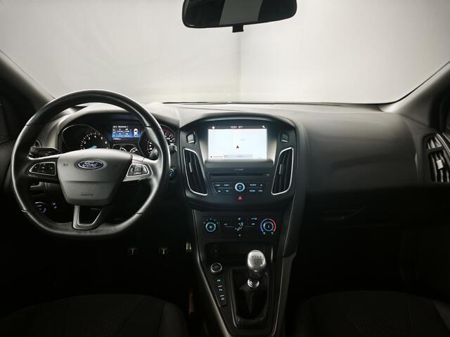 Ford FOCUS 1.0 ST-Line | Navigatie | Parkeersensoren V+A | Apple CarPlay / Android Auto | Cruise Control |