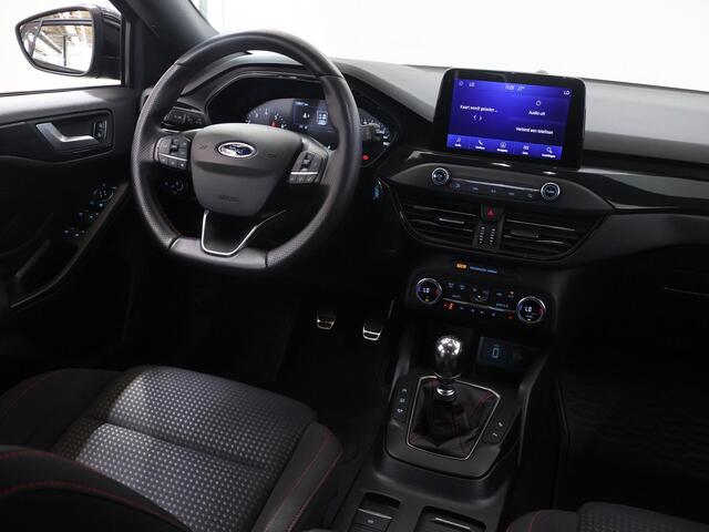 Ford FOCUS Wagon 1.0 EcoBoost ST Line Business | Winterpakket | Climate Control | Cruise Control | Parkeercamera | Navigatie |