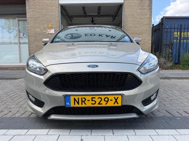 Ford FOCUS 1.0 ST-Line PARKASSIST CARPLAY CLIMA NAP 1STE EIG