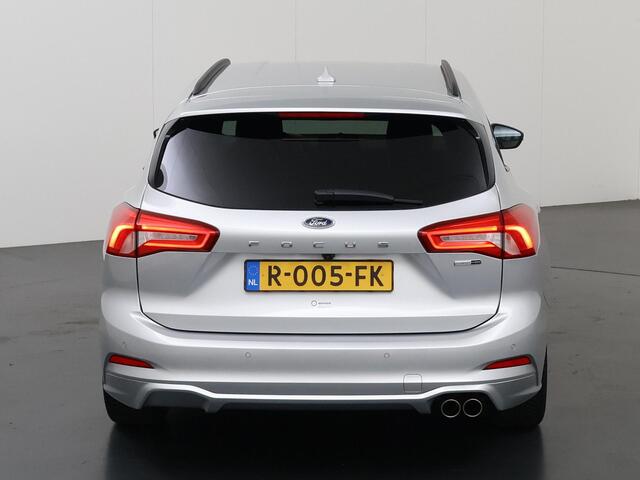 Ford FOCUS Wagon 1.0 EcoBoost Hybrid ST Line Business | Trekhaak | Winterpakket | Head Up | Full Led Koplampen | Parkeercamera | Navigatie | Climate Control |