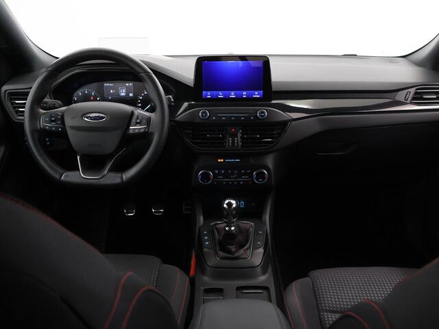 Ford FOCUS Wagon 1.0 EcoBoost Hybrid ST Line Business | Trekhaak | Winterpakket | Head Up | Full Led Koplampen | Parkeercamera | Navigatie | Climate Control |
