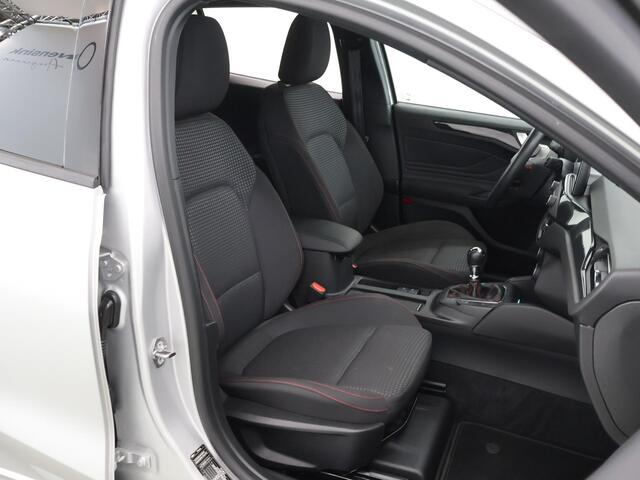 Ford FOCUS Wagon 1.0 EcoBoost Hybrid ST Line Business | Trekhaak | Winterpakket | Head Up | Full Led Koplampen | Parkeercamera | Navigatie | Climate Control |