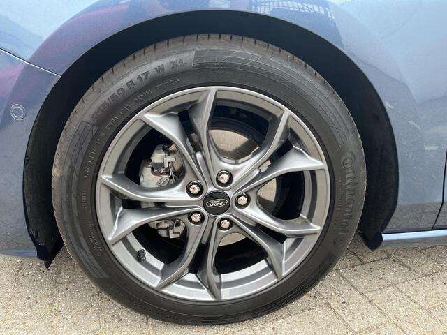 Ford FOCUS 1.5 EcoBoost ST Line Business AUTOMAAT l CAMERA l PARKEERSENSOREN l