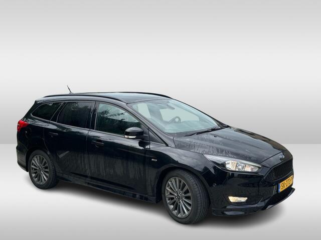 Ford FOCUS Wagon 1.5 ST-Line / Distr.riem VV / Camera / Navigatie / Parkeerhulp achter / 17'' / Cruise Control