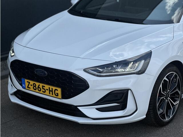 Ford FOCUS 1.0 EcoBoost ST-Line X / Pano / Trekhaak / Automaat