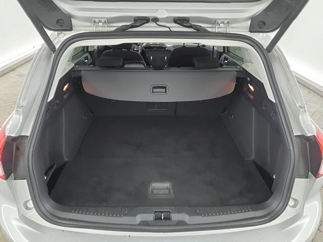 Ford FOCUS Wagon 1.0 EB Titanium X Bsn AUT! Camera! Carplay! VERWACHT!
