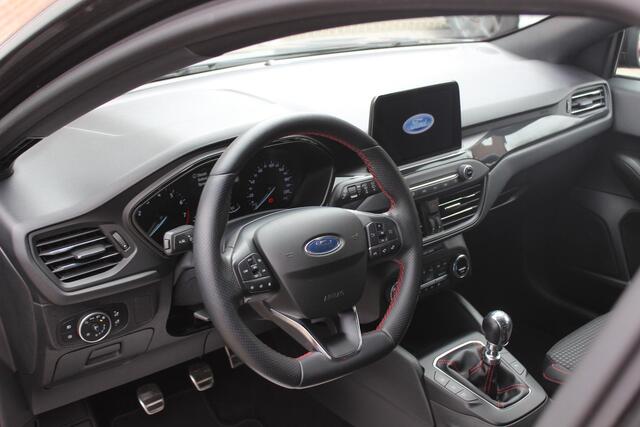 Ford FOCUS Wagon 1.5 EcoBoost ST Line Keyless Pack|Navigatie/Carplay|PDC|All Season|LED