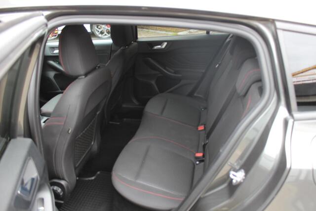 Ford FOCUS Wagon 1.5 EcoBoost ST Line Keyless Pack|Navigatie/Carplay|PDC|All Season|LED