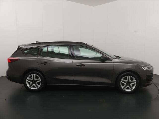 Ford FOCUS Wagon EcoBoost 100PK Connected Navi I Airco I Nw Model I LED I All Seasonbanden | Trekhaak