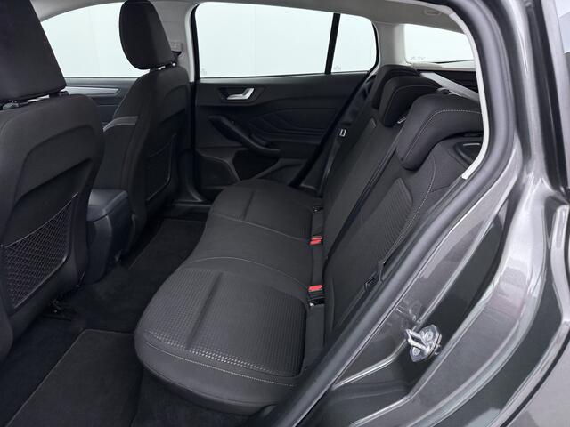 Ford FOCUS Wagon EcoBoost 100PK Connected Navi I Airco I Nw Model I LED I All Seasonbanden | Trekhaak