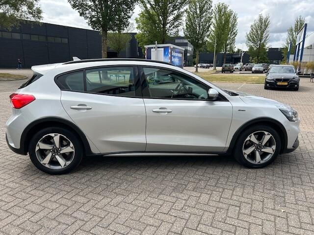 Ford FOCUS 1.0 EcoB. Active Bns STOELVW STUURVW CAMERA NAP!