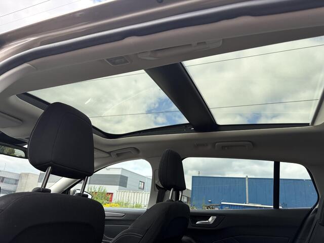 Ford FOCUS Wagon 1.0 EcoBoost Titanium Business AUTOMAAT