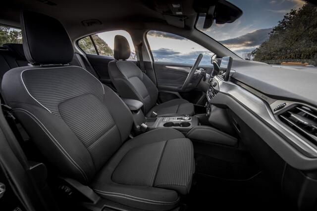 Ford FOCUS Wagon 1.0 EcoBoost Titanium Business | AGR COMFORT/SPORTSTOELEN | WINTERPACK | CLIMATE | PARK. CAMERA | B&O AUDIO
