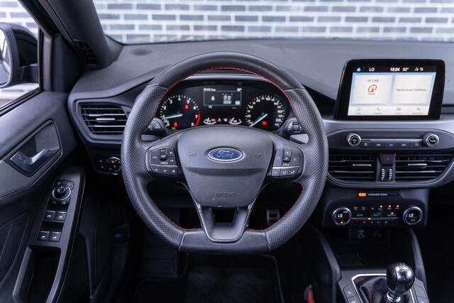 Ford FOCUS Wagon 1.0 EcoBoost Hybrid ST Line
