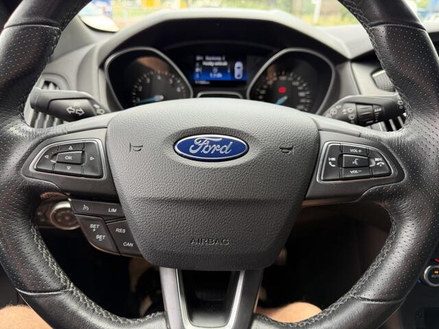 Ford FOCUS Wagon 1.0 ST-Line | Verwarmde ruit | Carplay | Nieuwe Distributie | Dealer onderhouden!