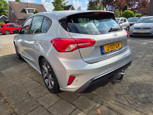 Ford FOCUS 1.0 EcoBoost ST Line Business