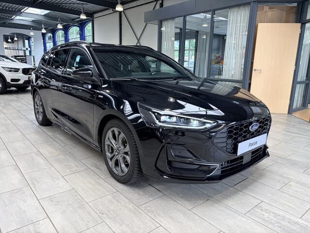 Ford FOCUS Wagon EcoBoost Hybrid 155 pk ST-Line | Winterpack | Cruise control | Camera | Clima | SYNC 4 | All-season banden | Keyless |