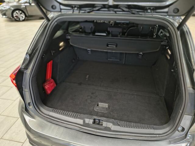 Ford FOCUS Wagon EcoBoost Hybrid 155 pk ST-Line | Winterpack | AGR | Adapt. cruise | El. a. klep | Matrix LED | Groot scherm | 4 seiz. banden