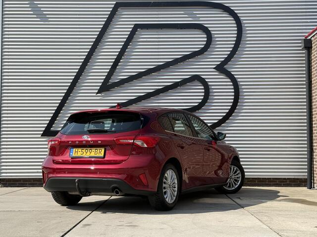 Ford FOCUS 1.0 EcoBoost Titanium Business 2e Eigenaar|B&O|Adap Cruise|Stoel+Stuurverw|Clima|Carplay|Camera|Elek Ramen|PDC V+A|Navi|Trekhaak|N.A.P|APK tot 03-2028