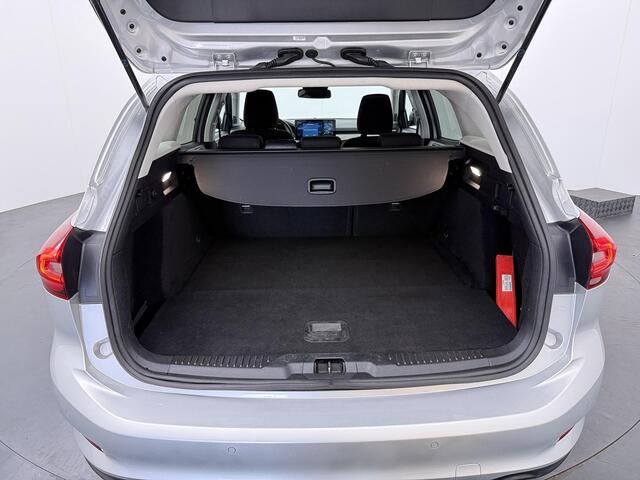 Ford FOCUS Wagon 1.0 EcoBoost Hybrid Titanium Automaat - Navigatie - Apple Carplay/Android Auto - Climate Control