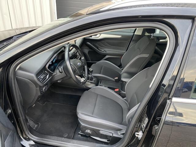 Ford FOCUS Wagon 1.0 EcoB. Tr Ed. bns