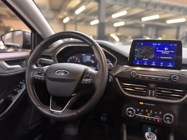 Ford FOCUS 5drs 1.5 EcoBoost Titanium Trekhaak Winterpack 150PK