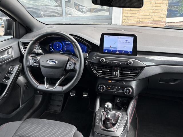 Ford FOCUS Wagon 1.0 EcoBoost Hybrid ST Line X Business 155PK/ NL-AUTO/1E EIG./CAMERA/CARPLAY