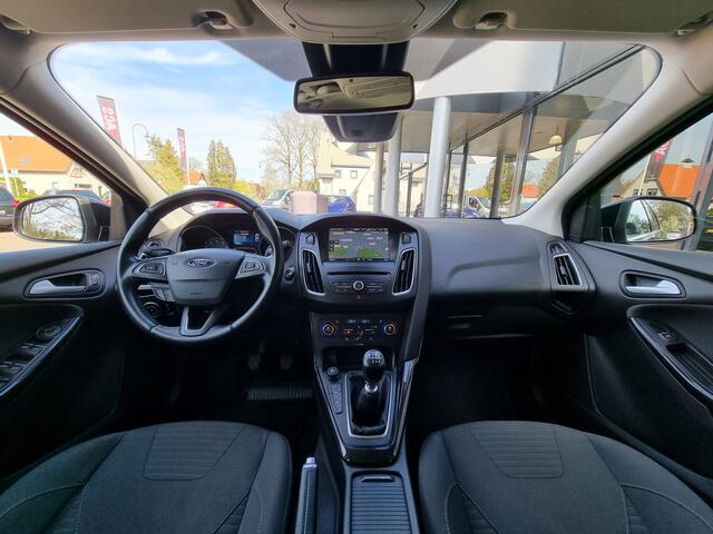Ford FOCUS Wagon 1.0 Titanium | Top onderhouden | Winterpack | Carplay Topstaat!