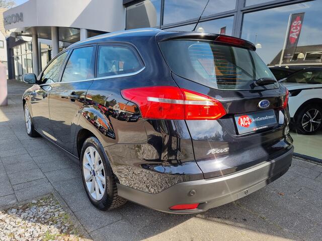 Ford FOCUS Wagon 1.0 Titanium | Top onderhouden | Winterpack | Carplay Topstaat!