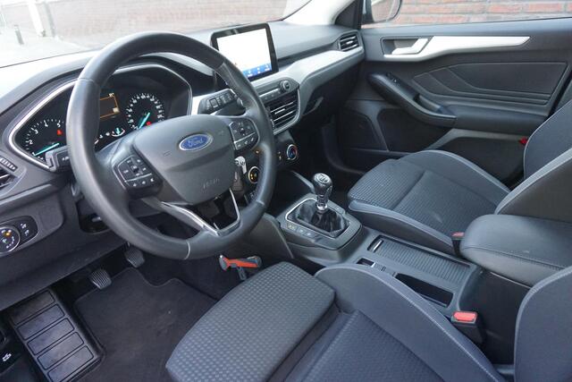 Ford FOCUS Wagon 1.0 EcoB.125PK Hybrid Business/AGR-Comfortstoel/ Dealeronderhouden.