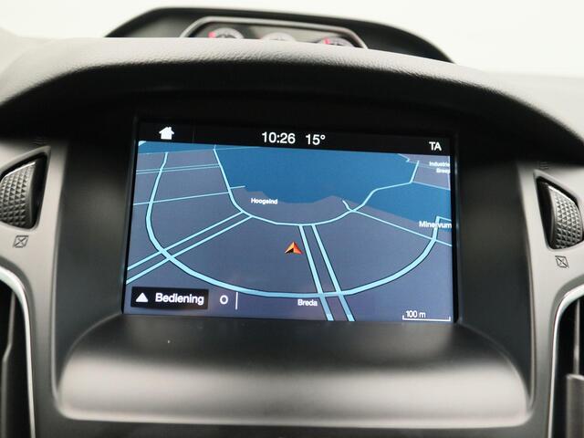 Ford FOCUS 2.0 ST | Winterpakket | Achteruitrijcamera | Sportstoelen | Lichtmetalen Velgen |