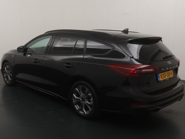 Ford FOCUS Wagon EcoBoost Hybrid 155 pk ST-Line | Winterpack | Cruise control | Camera | Clima | SYNC 4 | All-season banden | Keyless |