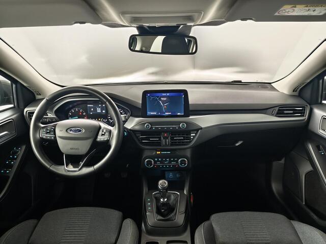 Ford FOCUS Wagon 1.0 EcoBoost Hybrid Active Vignale | Navigatie | Camera | Trekhaak | Stoelverwarming | All-Season Banden |