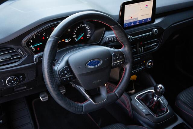 Ford FOCUS 1.5 EcoBoost ST Line Business ,Stoel/stuurverwarming, Bang&Olufsen, Achteruitrijcamera, Cruise control,