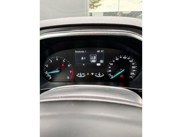Ford FOCUS Wagon 1.0 EcoBoost Titanium Business