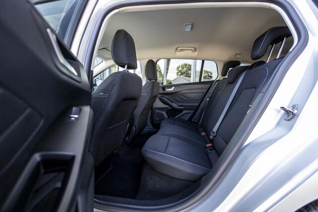 Ford FOCUS Wagon 1.0 EcoBoost Hybrid Titanium | Carplay | Cruise | NL Auto