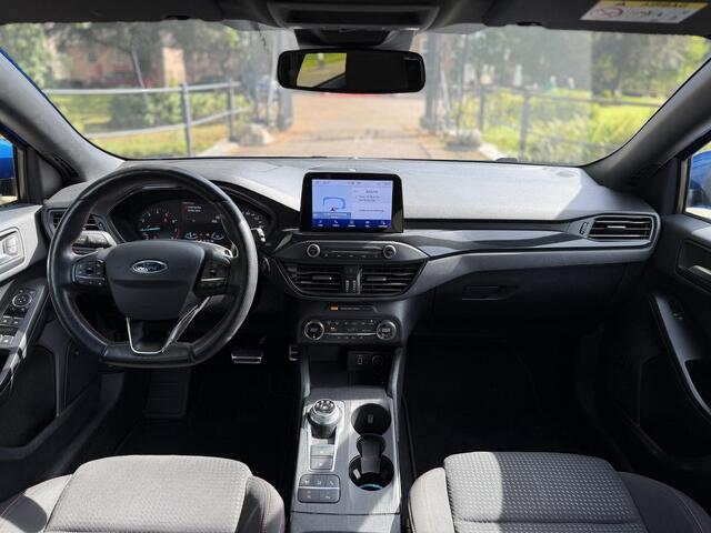 Ford FOCUS Wagon 1.5 EcoBoost ST Line Business | Automaat | Camera | B&O | Trekhaak | LED |