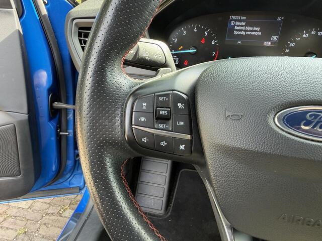 Ford FOCUS Wagon 1.5 EcoBoost ST Line Business | Automaat | Camera | B&O | Trekhaak | LED |