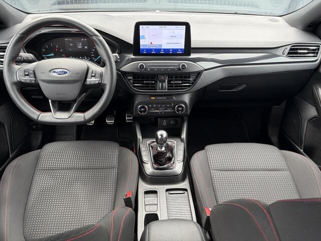 Ford FOCUS 1.0 EcoBoost ST Line Business 2e Eigenaar l Navi l Clima l Cruise l 125pk l Keyless l Pdc V+A l 18 '' Lmv l N.A.P l Apk tot 02-2028