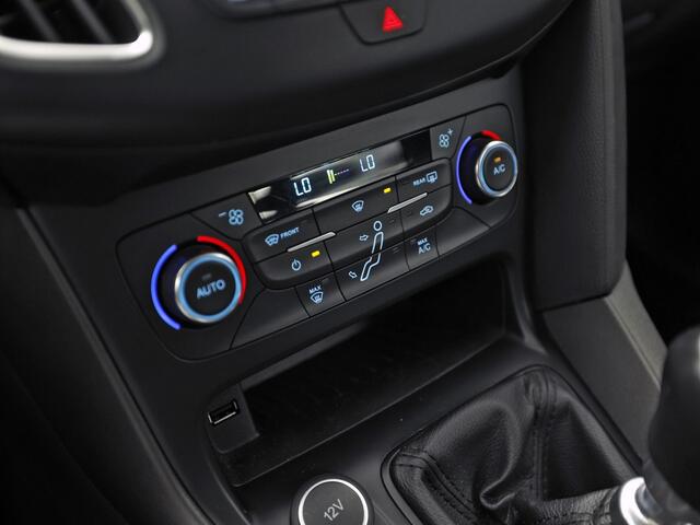 Ford FOCUS Wagon 1.0 Sport (APPLE CARPLAY, GROOT NAVI, CAMERA, CLIMATE, SPORTSTOELEN, TREKHAAK, CRUISE, NIEUWSTAAT)