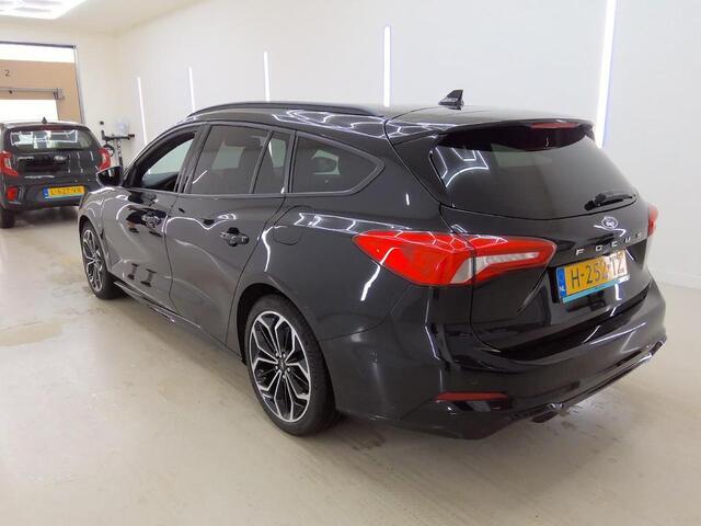Ford FOCUS 1.0 EcoBoost ST Line Navi Camera Winter Parking pack Ad. Cruise Full LED 18" LM velgen Wagon