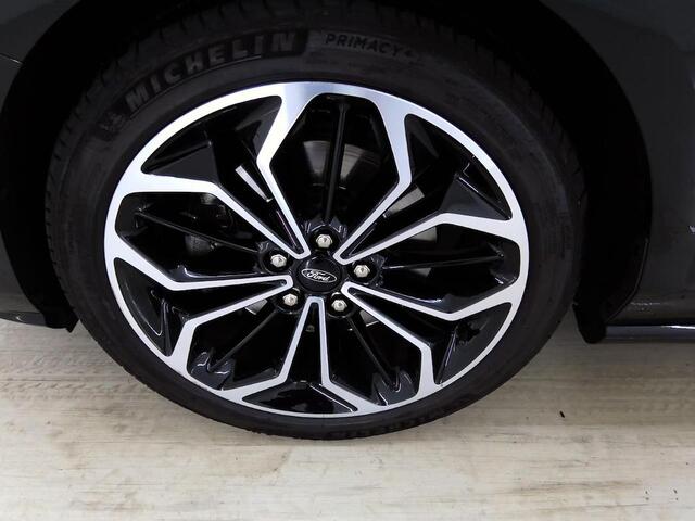 Ford FOCUS 1.0 EcoBoost ST Line Navi Camera Winter Parking pack Ad. Cruise Full LED 18" LM velgen Wagon