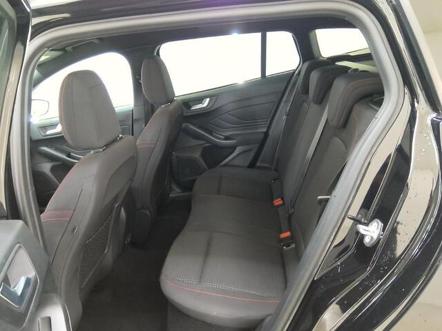 Ford FOCUS 1.0 EcoBoost ST Line Navi Camera Winter Parking pack Ad. Cruise Full LED 18" LM velgen Wagon