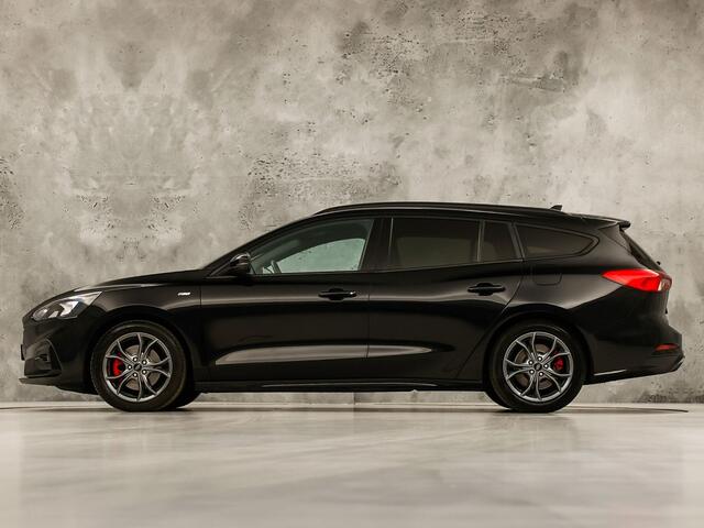 Ford FOCUS Wagon 1.0 EcoBoost ST Line (APPLE CARPLAY, GROOT NAVI, STUUR/STOELVERWARMING, KEYLESS, GETINT GLAS, SPORTSTOELEN, CRUISE, PARKEERSENSOREN, NIEUWSTAAT)