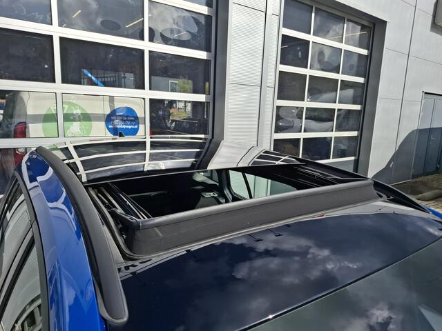 Ford FOCUS Wagon 1.0 EcoBoost MHEV ST-Line business | Navigatie/Android/Apple Carplay | LMV 17" | Cruise Control Adaptief | Elektrisch Glazen Panoramadak | Stuur/Voorstoelen/Voorruit Verwarmd | Airco |